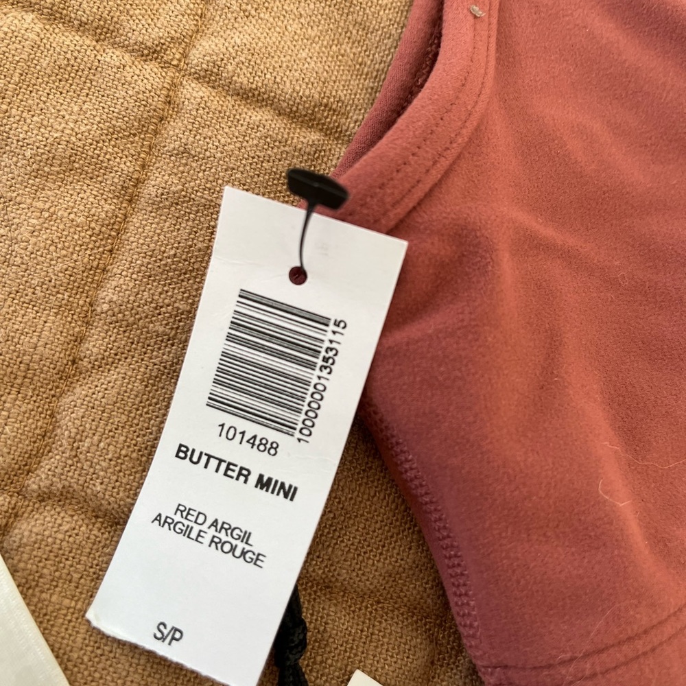 Aritzia/Lululemon Athleisure bundle flare leggings - Picture 7 of 14